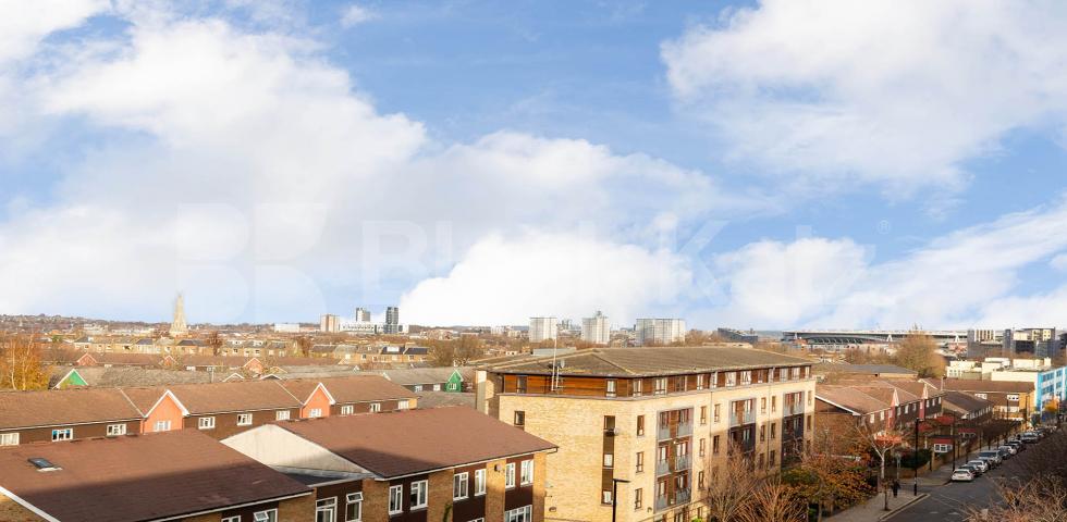 Contemporary large one bed minute to tube and shops   New Clocktower Place, Caledonian Road